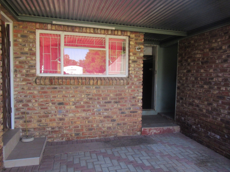 4 Bedroom Property for Sale in Riebeeckstad Free State